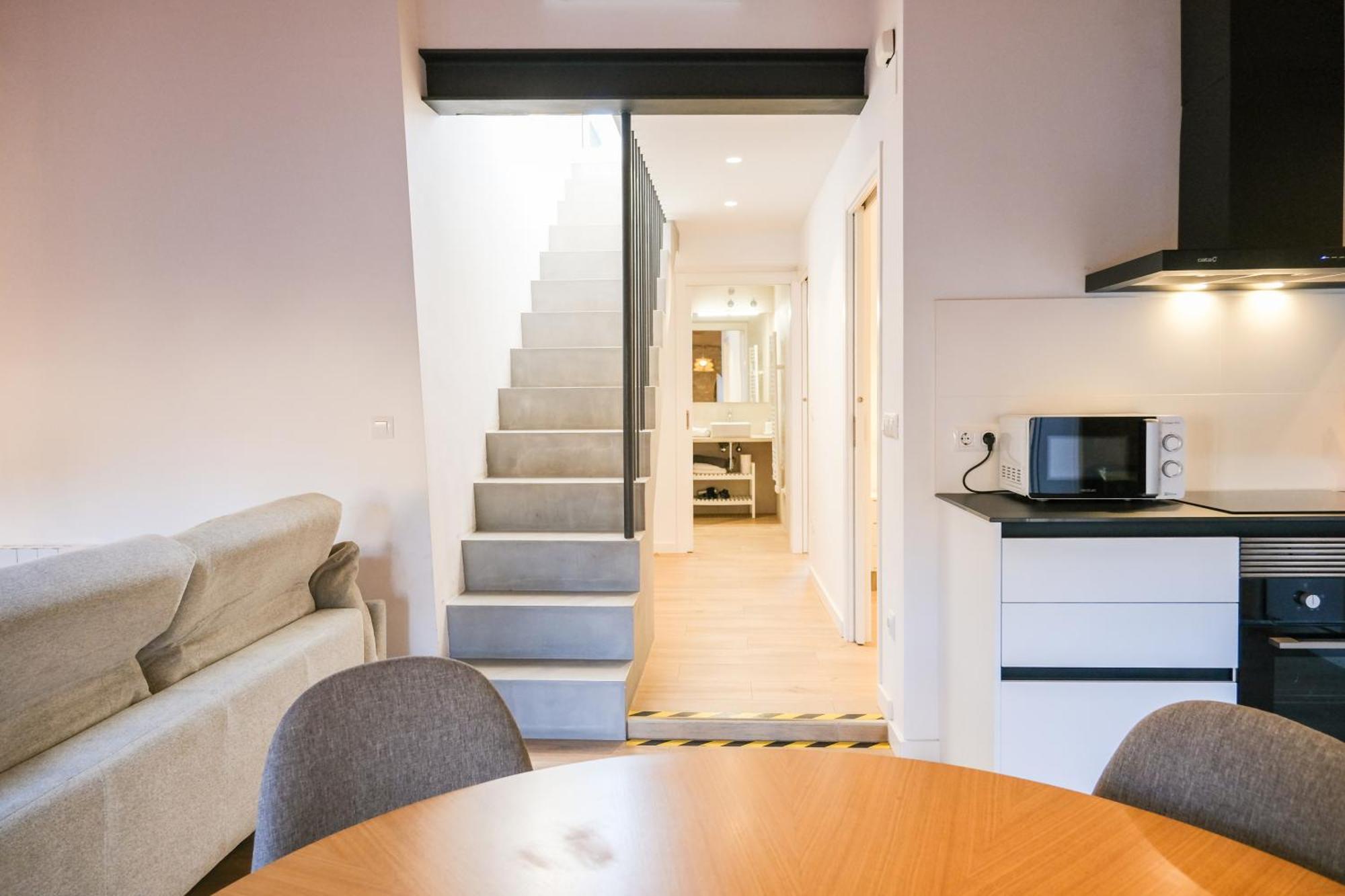 Ganganell Atic Apartamento Con Terraza En Besalú Extérieur photo