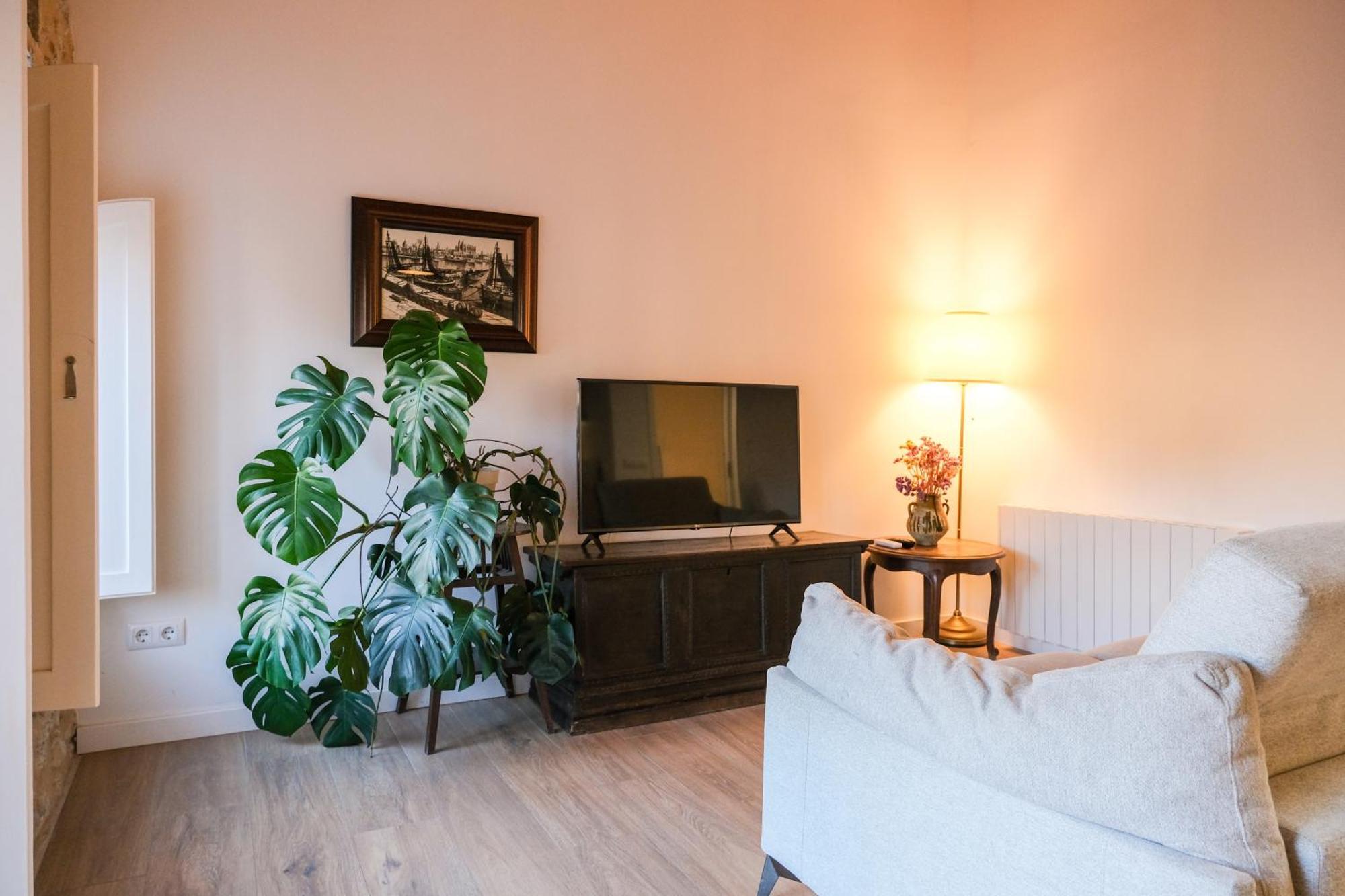 Ganganell Atic Apartamento Con Terraza En Besalú Extérieur photo
