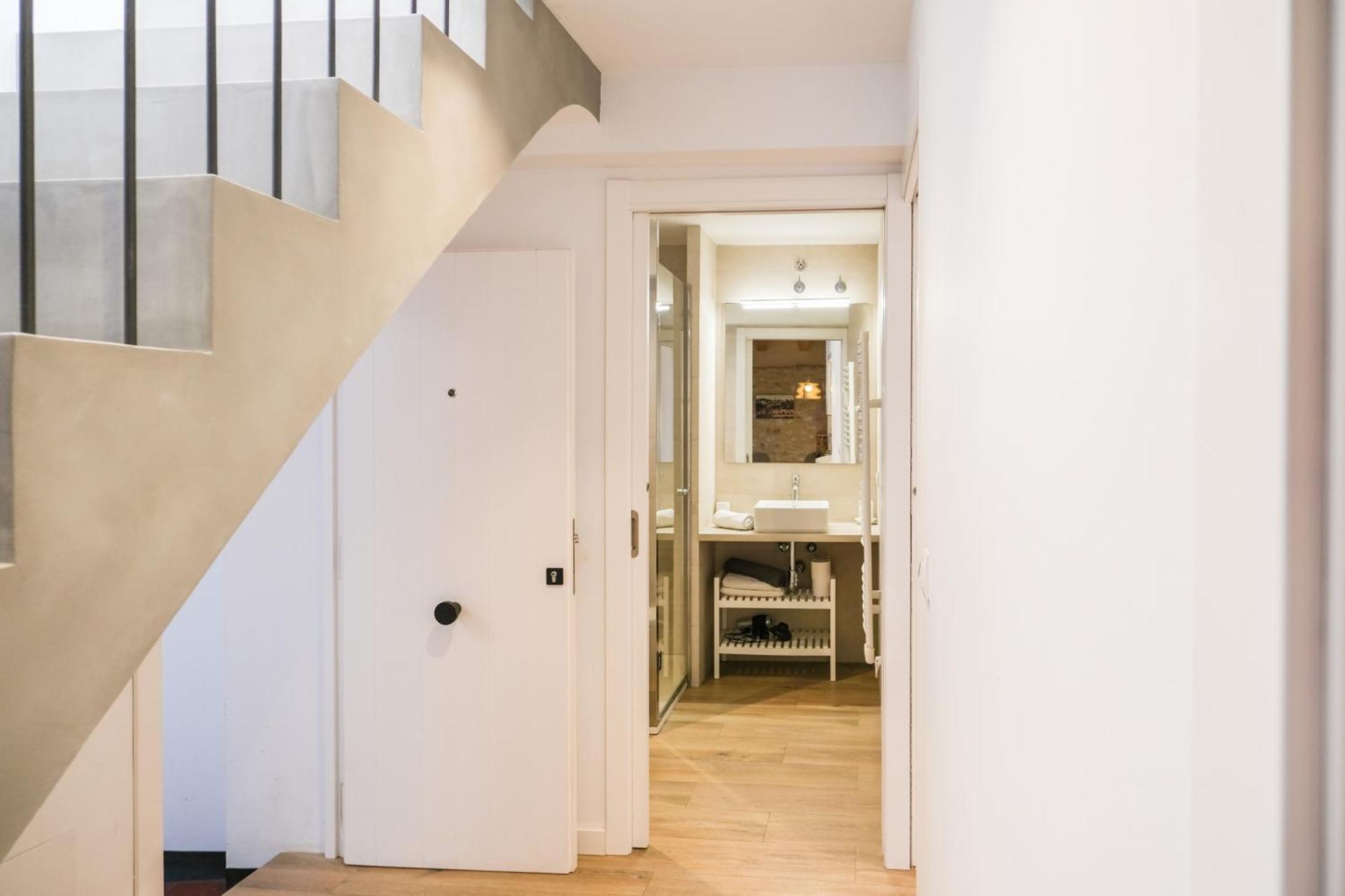 Ganganell Atic Apartamento Con Terraza En Besalú Extérieur photo