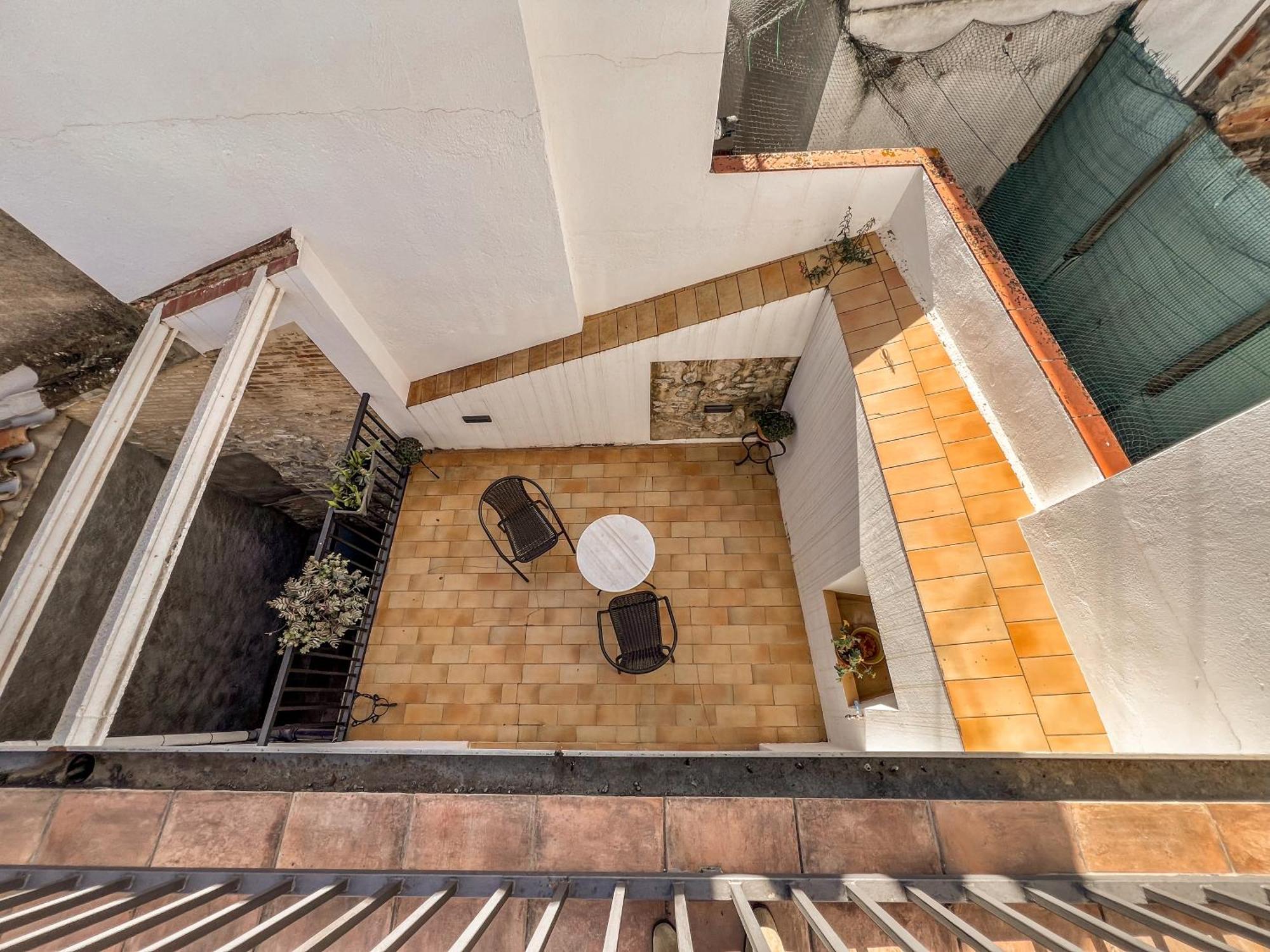 Ganganell Atic Apartamento Con Terraza En Besalú Extérieur photo