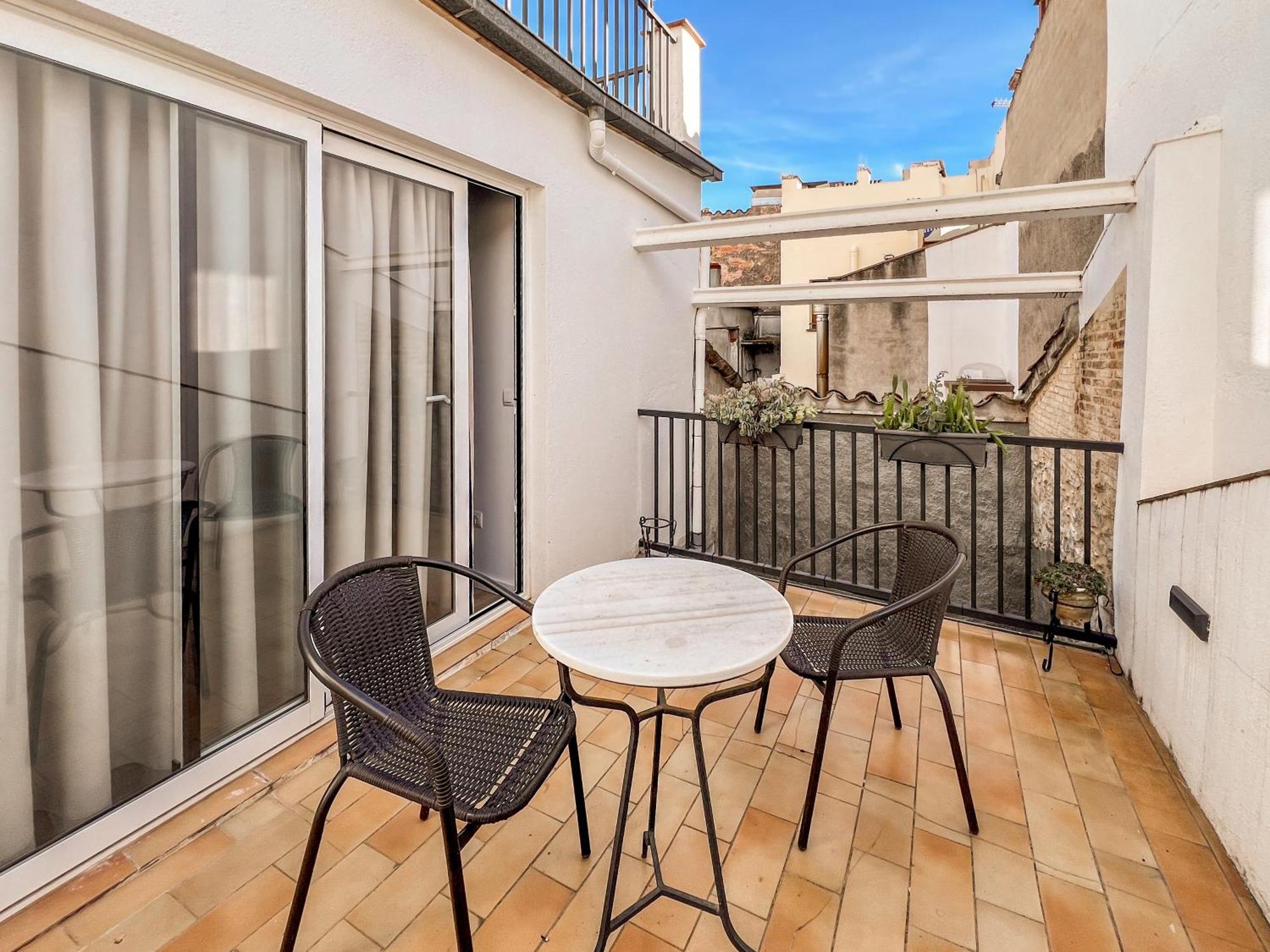Ganganell Atic Apartamento Con Terraza En Besalú Extérieur photo